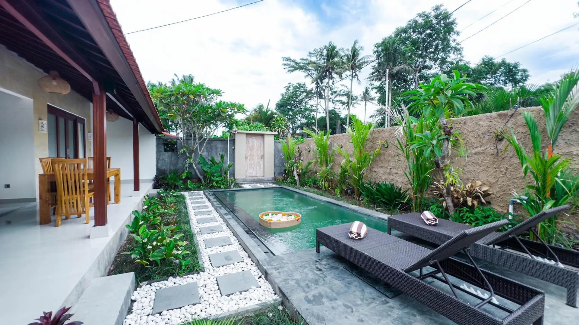 Tutik Private House By Supala Villa Ubud  Indonesia