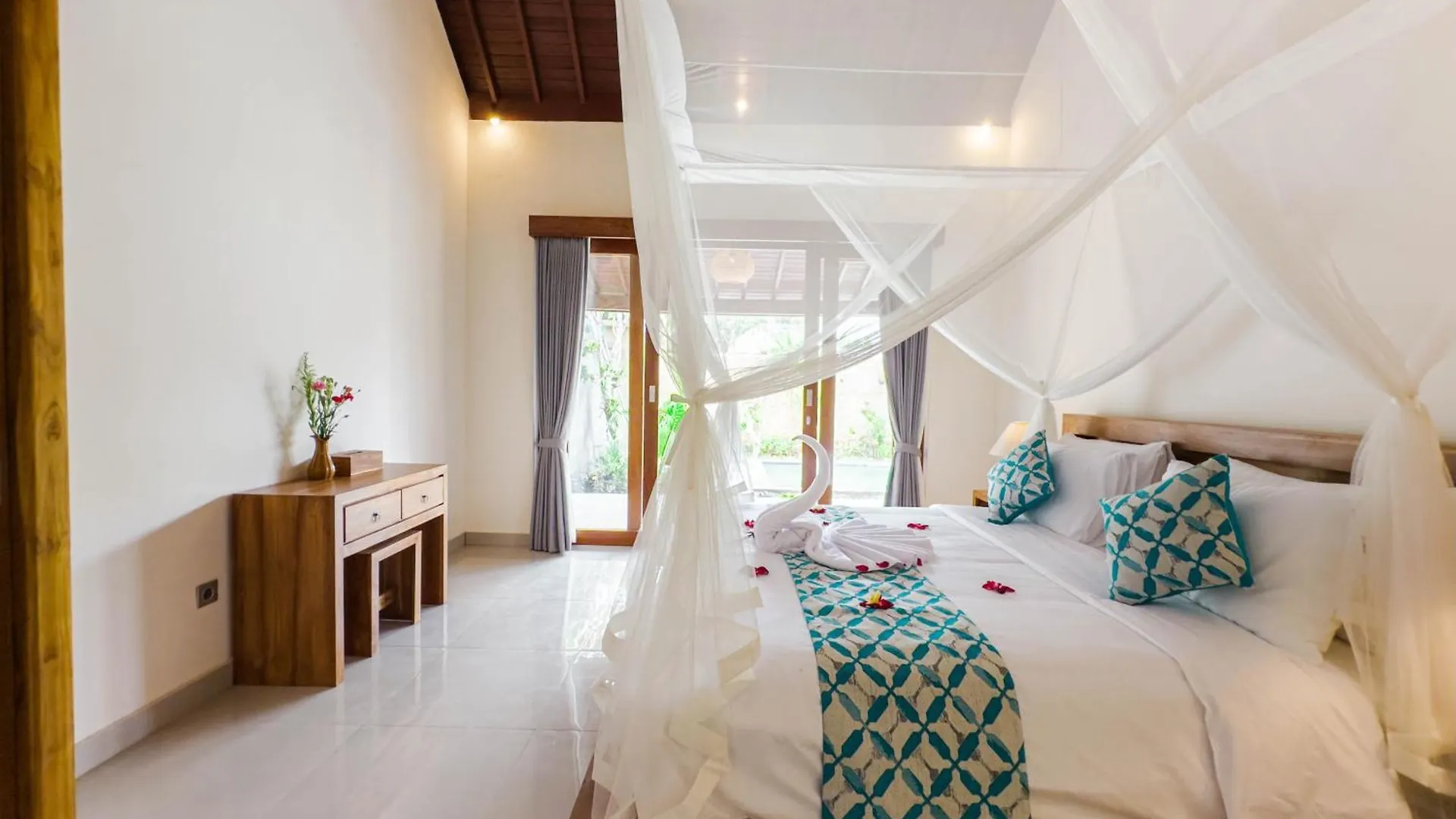 Tutik Private House By Supala Villa Ubud  Indonesia