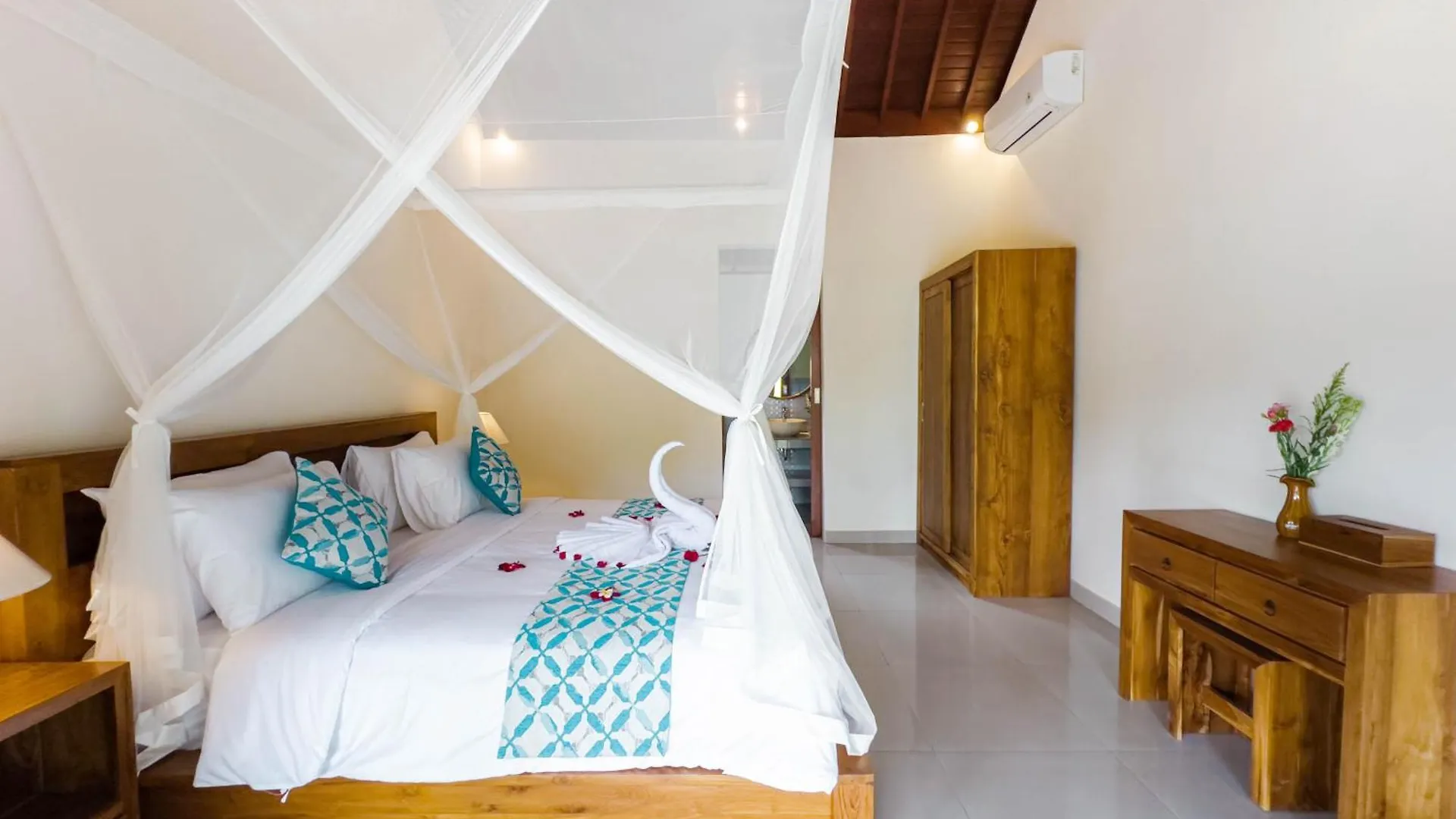 Tutik Private House By Supala Villa Ubud  Indonesia